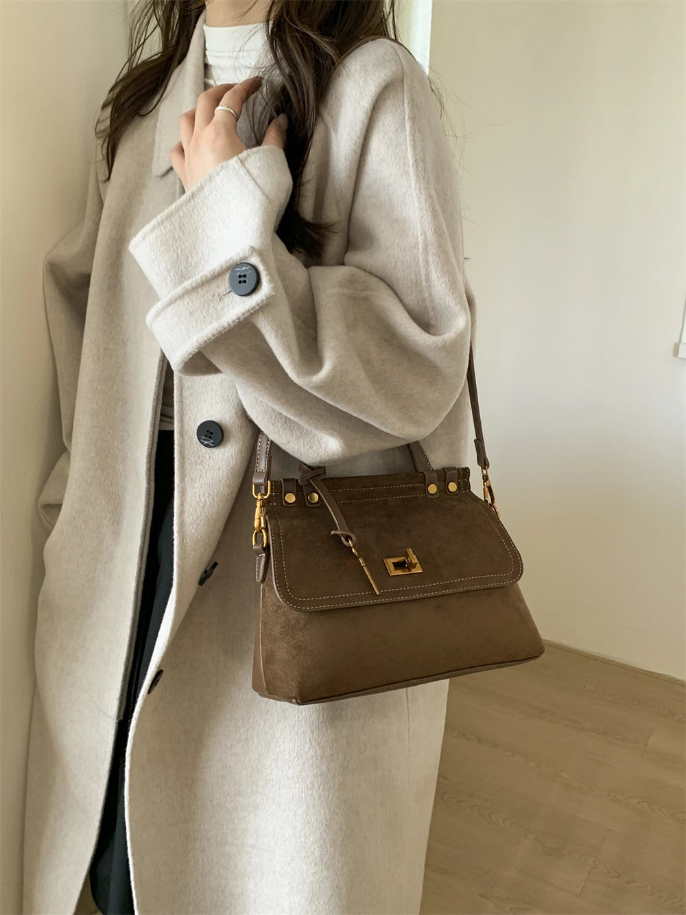 High Quality Retro Top-handle Bags For Women 2025 Winter New Designer Handbags Luxury Flap Shape PU Suede Shoulder Crossbody Bag