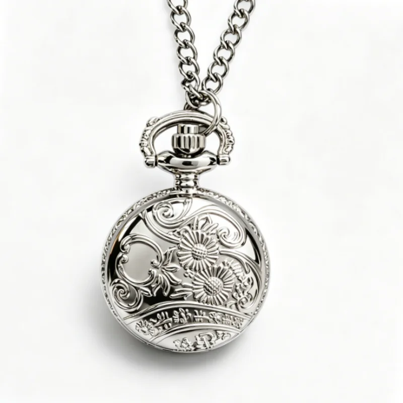 Retro Charm Neutral Small Hollow Heart Carving Quartz Steampunk Pocket Watch Men's and Women's Necklace Pendant Gift