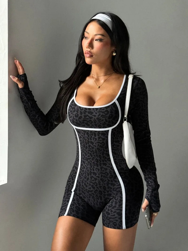 Women's Leopard Print Jumpsuit, Sexy One-Piece Long-Sleeve Bodysuit, Short Jumpsuit for Yoga & Gym, Black Streetwear