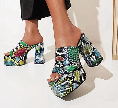 Women Slippers New Summer Hot Designer Wedges Slippers Chunky Platform Mules Sandals High Heels Beach Shoes Slides 34-43