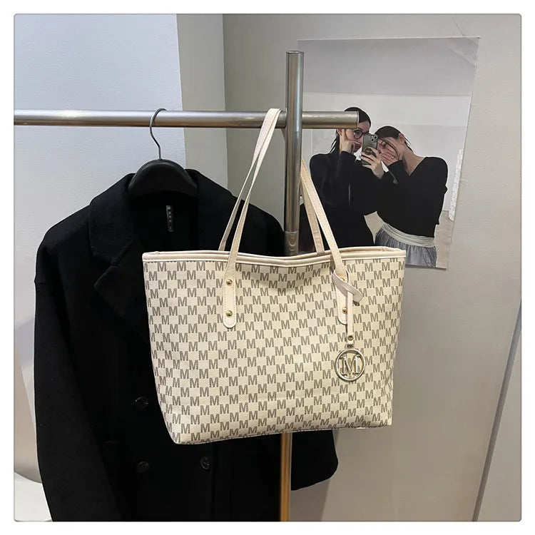 Large Capacity Commuting Tote Bags Fashionable Printed Pu Leather Handbag for Women College Students Class Handbags Shoulder Bag