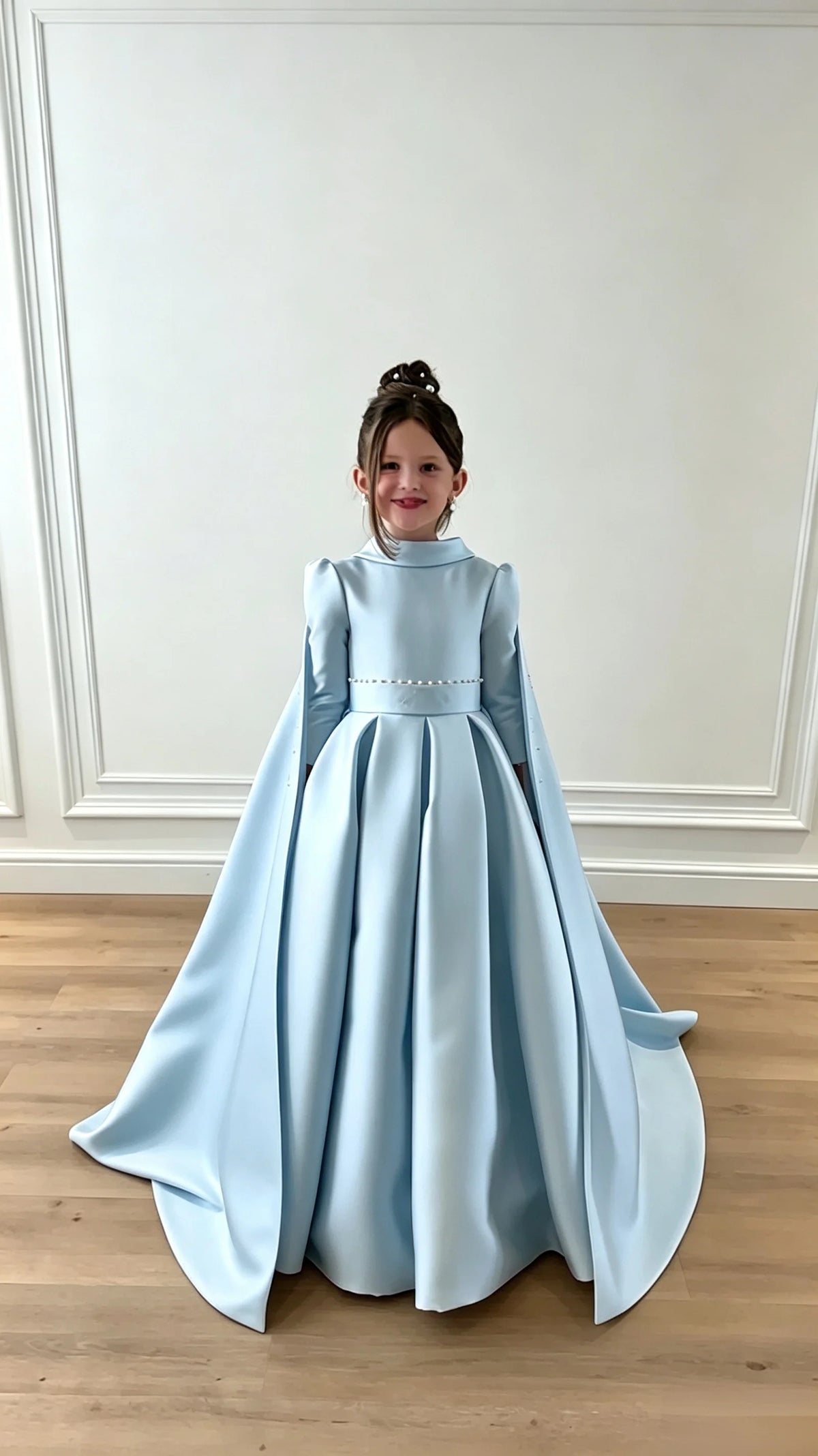 Luxurious White Sequin Beauty Pageant Dress With High Neck Long Sleeves A-line Tail Flower Girl Dress Toddler Princess Wedding