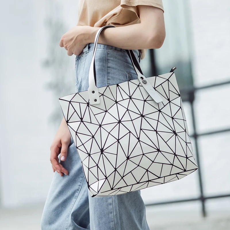 New Silver Handbags Bags For Women 2026 Summer Large Tote Bag Ladies Geometric Messenger Shoulder Bag Beach Luxury Designer