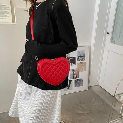 Luxury Love Shaped Shoulder Bag Small Handbags Designer Crossbody Bags Women Sling Purse Red Peach Heart Phone Bag Shoulder Bag