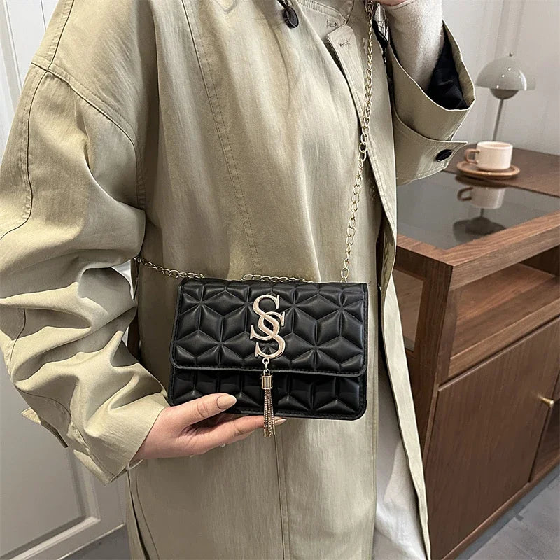 Light Luxury Trend Argyle Quilted Small Square Bag Metal Letter Tassel Flap Crossbody Bags Commuting Fashion Shoulder Bag