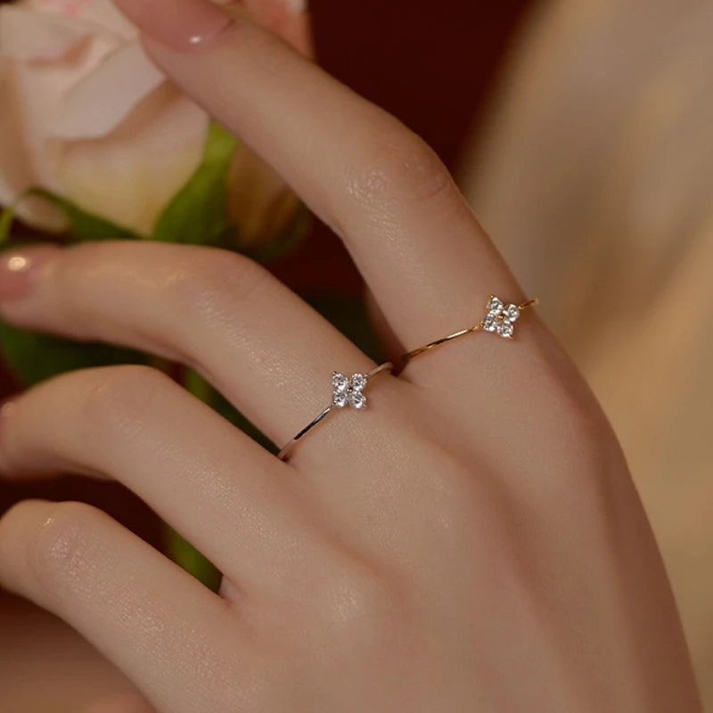 925 Thai Silver Inlaid Four Leaves Clover Zirconia Flower Ring for Women Simple Elegant Good Luck Anniversaries Jewelry Gift