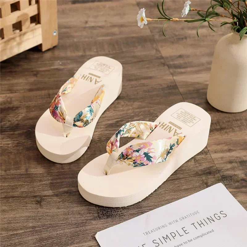 2026 Fashion Women Flip Flops Summer Beach Platform Slippers Casual Outside Wedges Sandals Summer Women Shoes