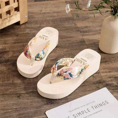 2026 Fashion Women Flip Flops Summer Beach Platform Slippers Casual Outside Wedges Sandals Summer Women Shoes