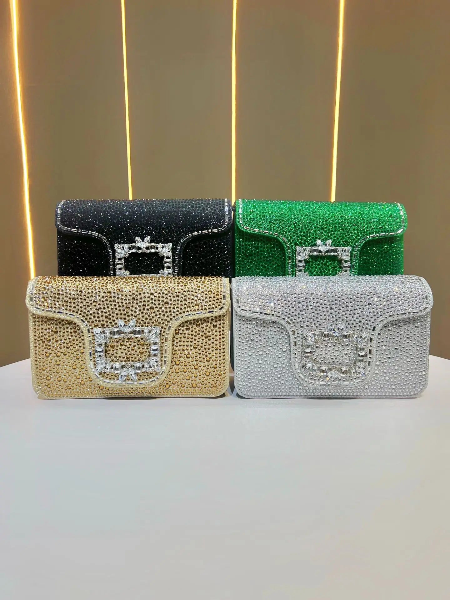 New Ladies Luxury Crystals Evening Bags Sparkling Diamond Dinner Party Dress Bags Metal Chain Wedding Clutch Purses and Handbags