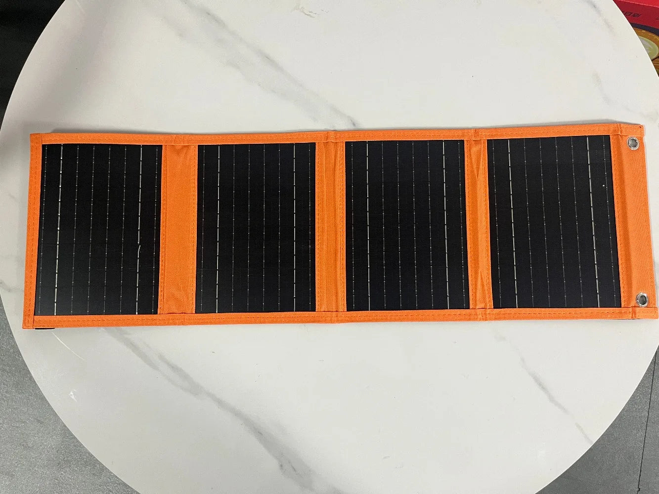 Portable Folding Solar Charger Power Bank Solar Panel for Mobile Phones and Laptops with 40W/50W Power Options