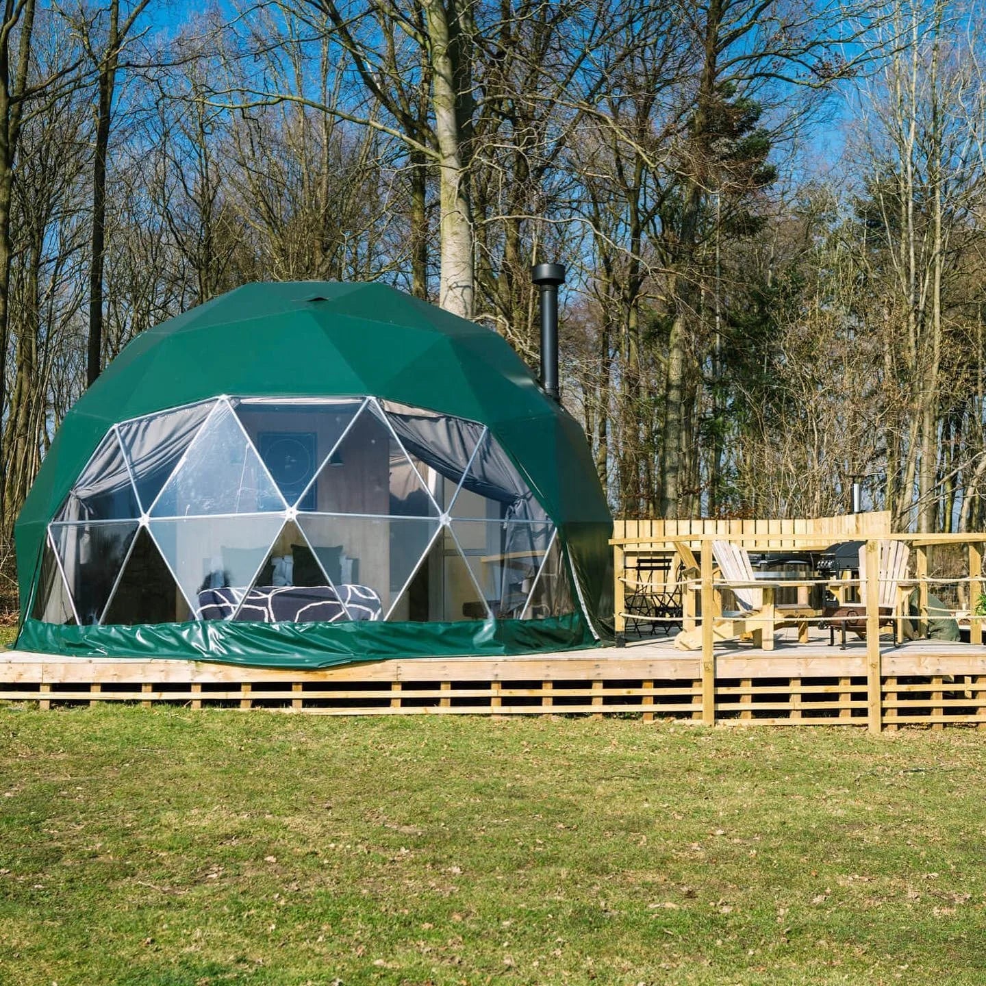 Luxury PVC Geodesic Dome Tent for Outdoor Glamping for Families on Vacation Events Camping in Iceberg Surroundings