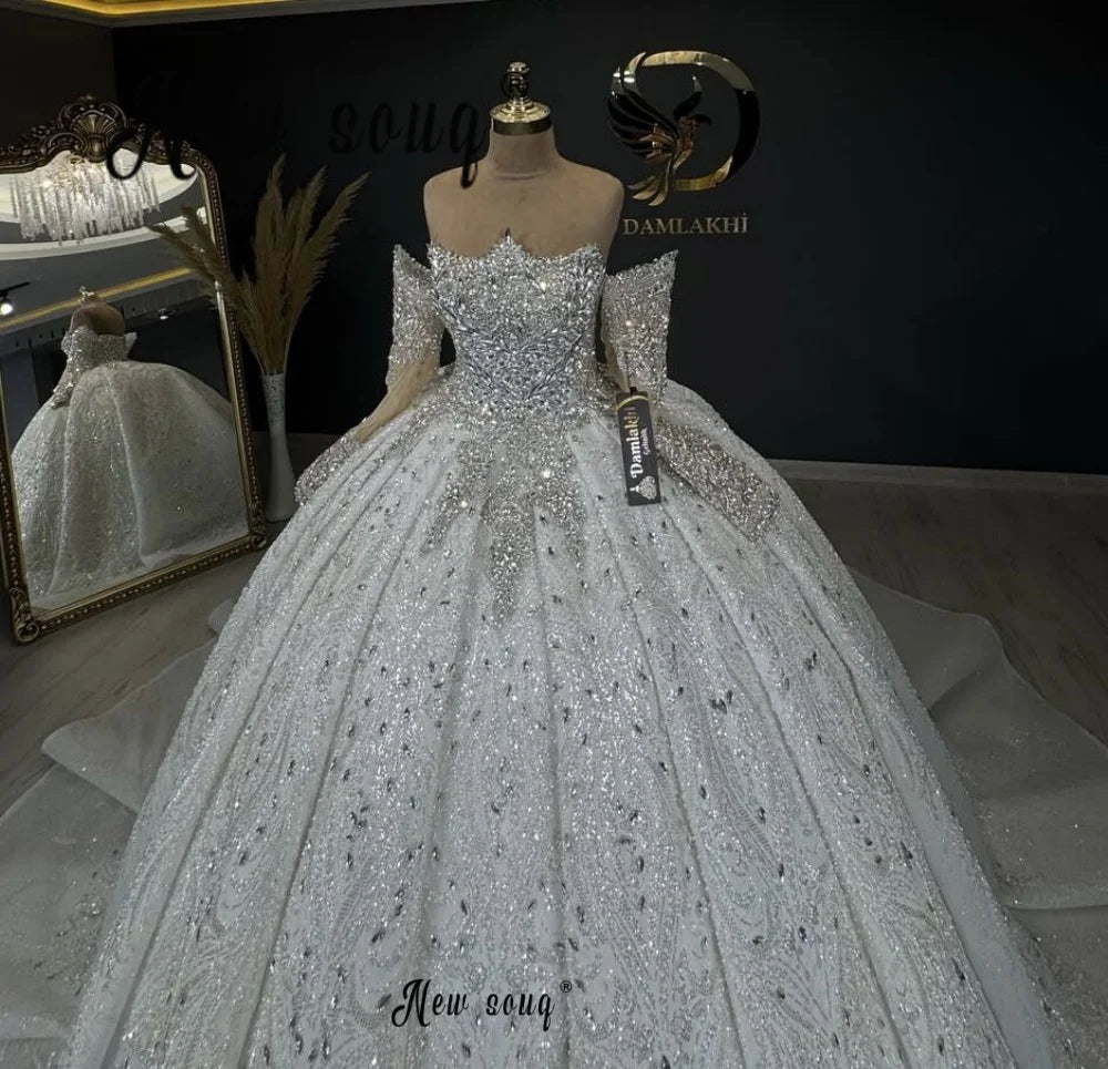 White Off Shoulder Strapless Wedding Gowns Shiny Diamonds Long Sleeves Bridal Dress Plus Size Customized Dubai vestido de novia