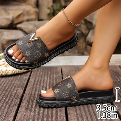 Women Fashion Slippers 2026 New Summer Designer Luxury Sandals Elegant Platform Slippers Casual Shoes for Women Slides Women