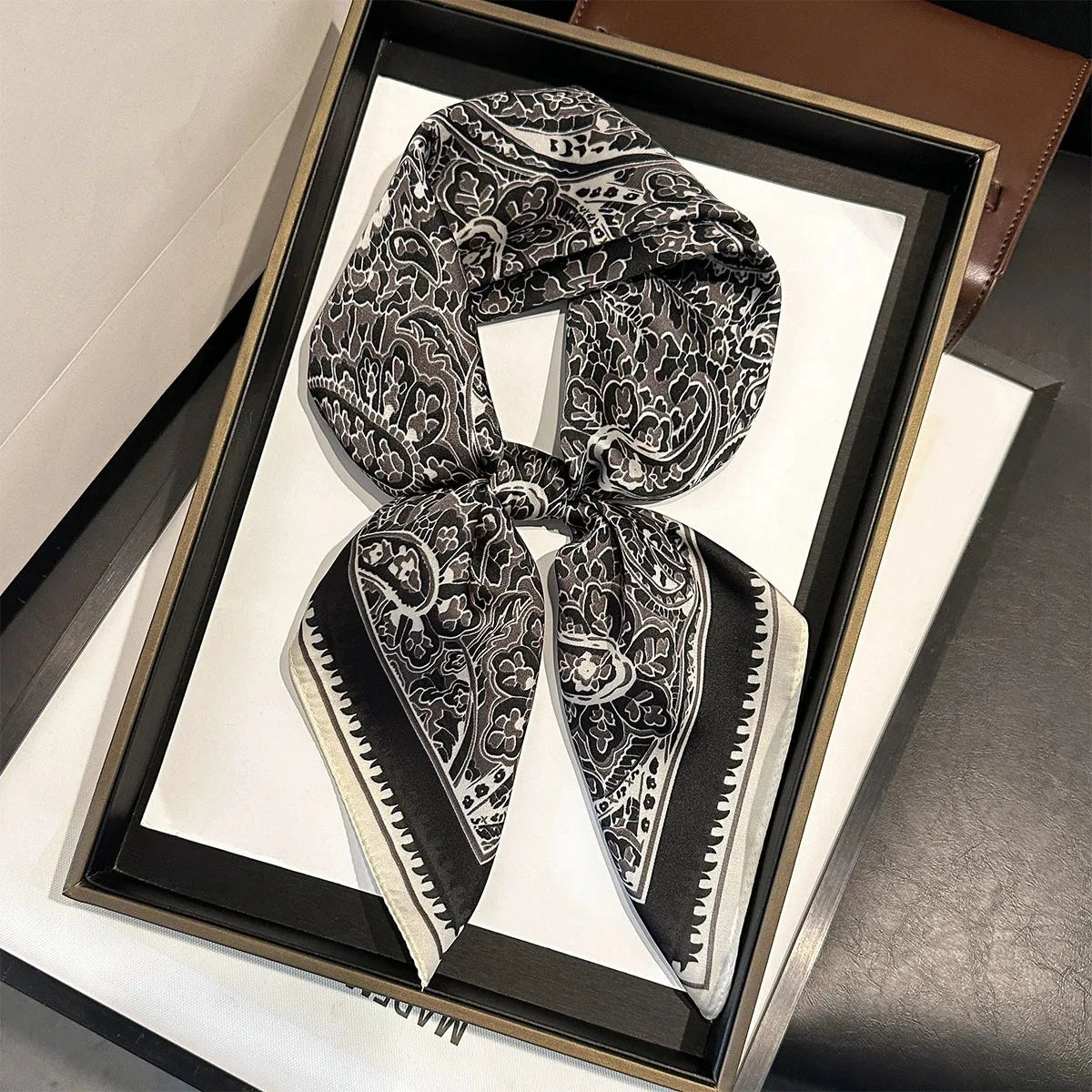 2025 New Paisley Print Silk Scarf for Women Square Hijab Soft Neck Tie Female Fashion Decoration Silk Headscarf 70*70cm Kerchief