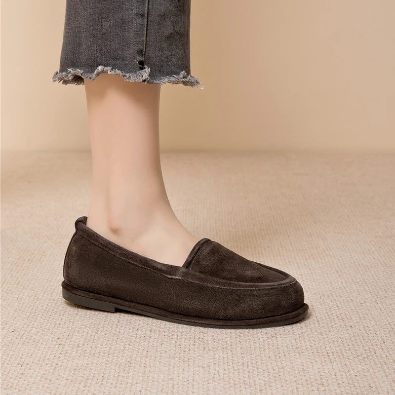 Winter Shoes Women's 2026 New Wool One-piece Women's Loafers Low Heel Fashion Casual One-Foot Slip-on Warm Ladies Shoes