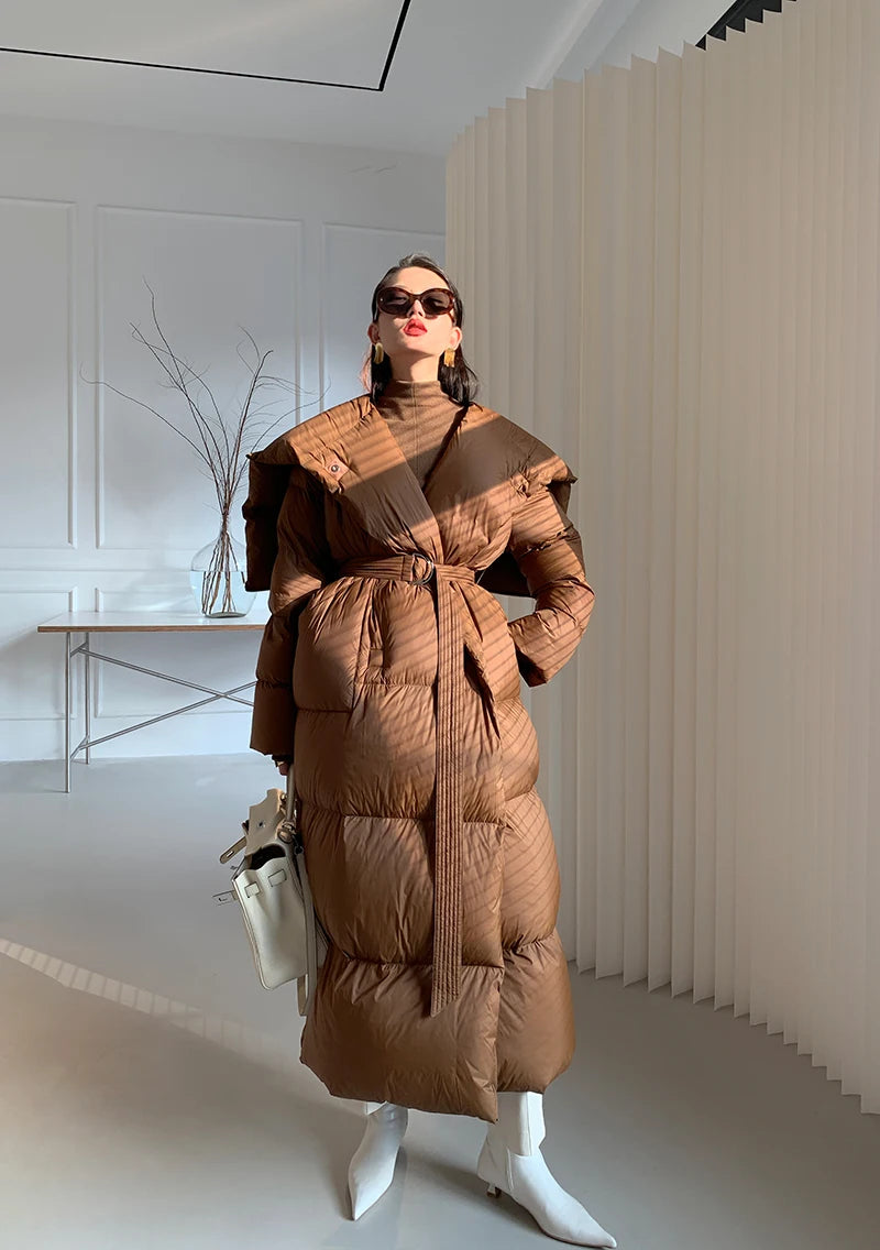 High end Ultra long White goose down Jacket For women Winter 2025 New Fashion Down Coat Female Thicken Parka Overcoat with belt