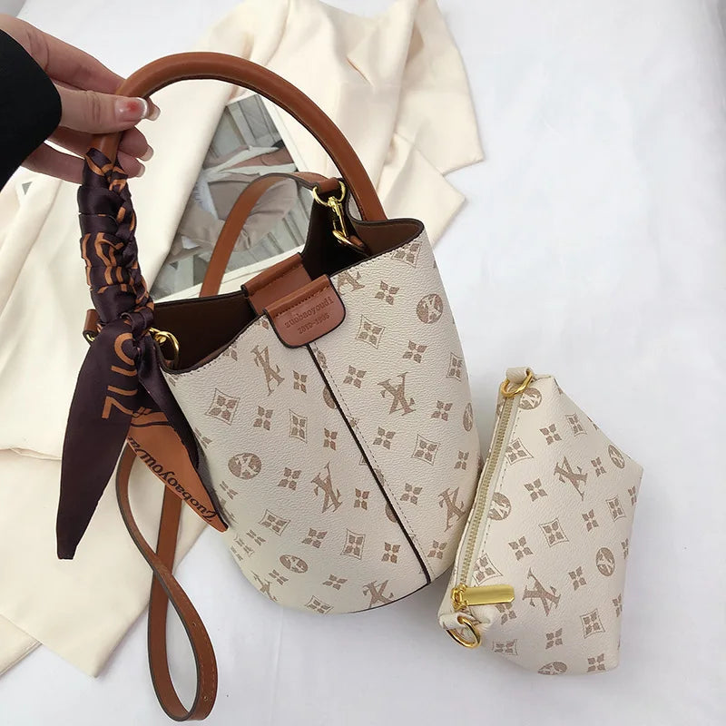 2025 Luxury Designer Women'S Shoulder Bag High-End Fashional Water Bucket Bag Crossbody Bags Unique Women Clutch Travel Tote Bag