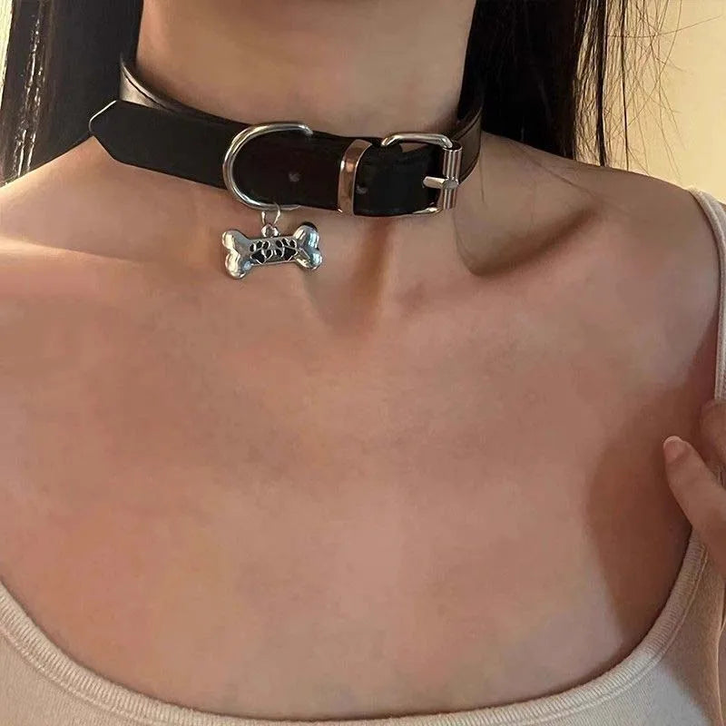 Trendy Punk Dog Claw Bone Choker Necklaces for Women Girls Sweet Cool Black Pu Leather Charms Necklaces Y2K Party Jewelry Gifts