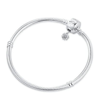 Hot Selling 925 Silver Flower Shaped, Heart Shaped, Butterfly Bracelet, Suitable For European Women's Fashionable Luxury Jewelry