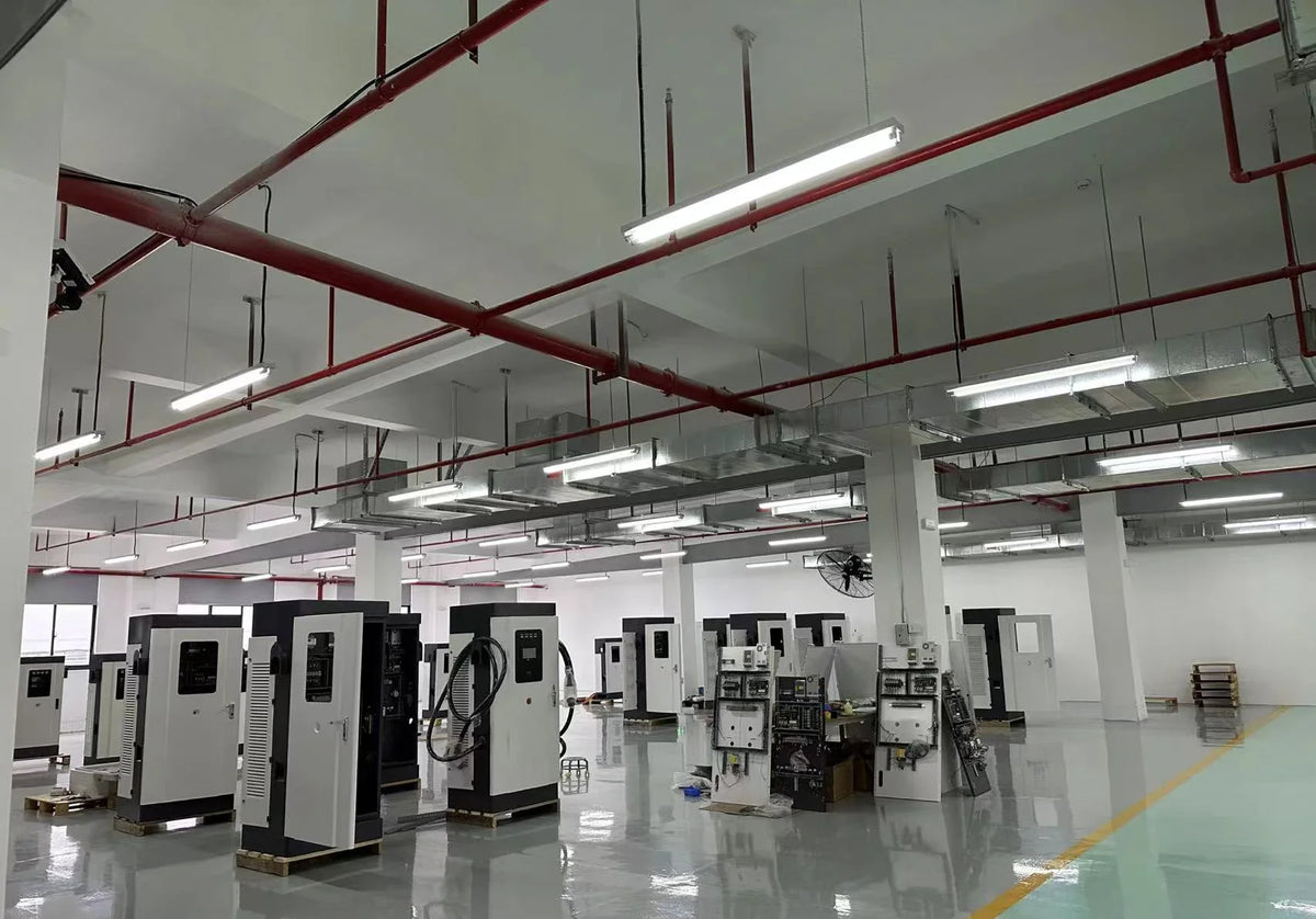 Custom 7KW 1Phase Home EV Car Charger Station New Condition 32A Custom Car Charger Compatible with Solar & Inverter