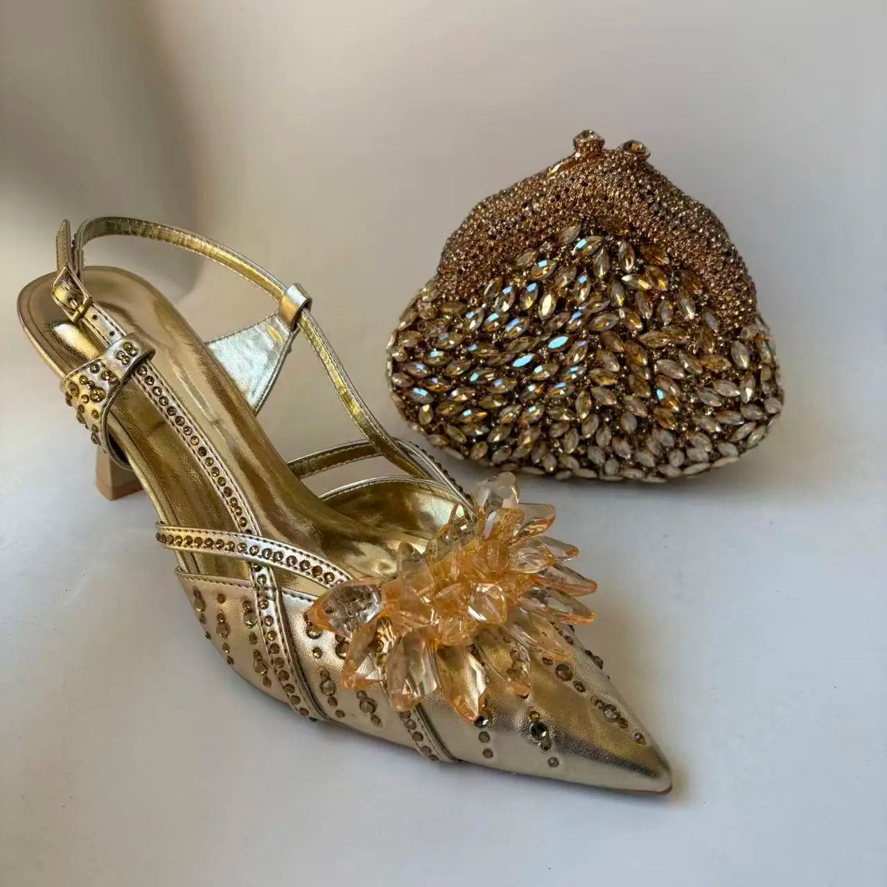 Insightlink Latest Shoes Women Luxury Rhinestone Crystal Pumps 2024 New Fashion Slippers Sandals Party Low Heels Elegant Italian