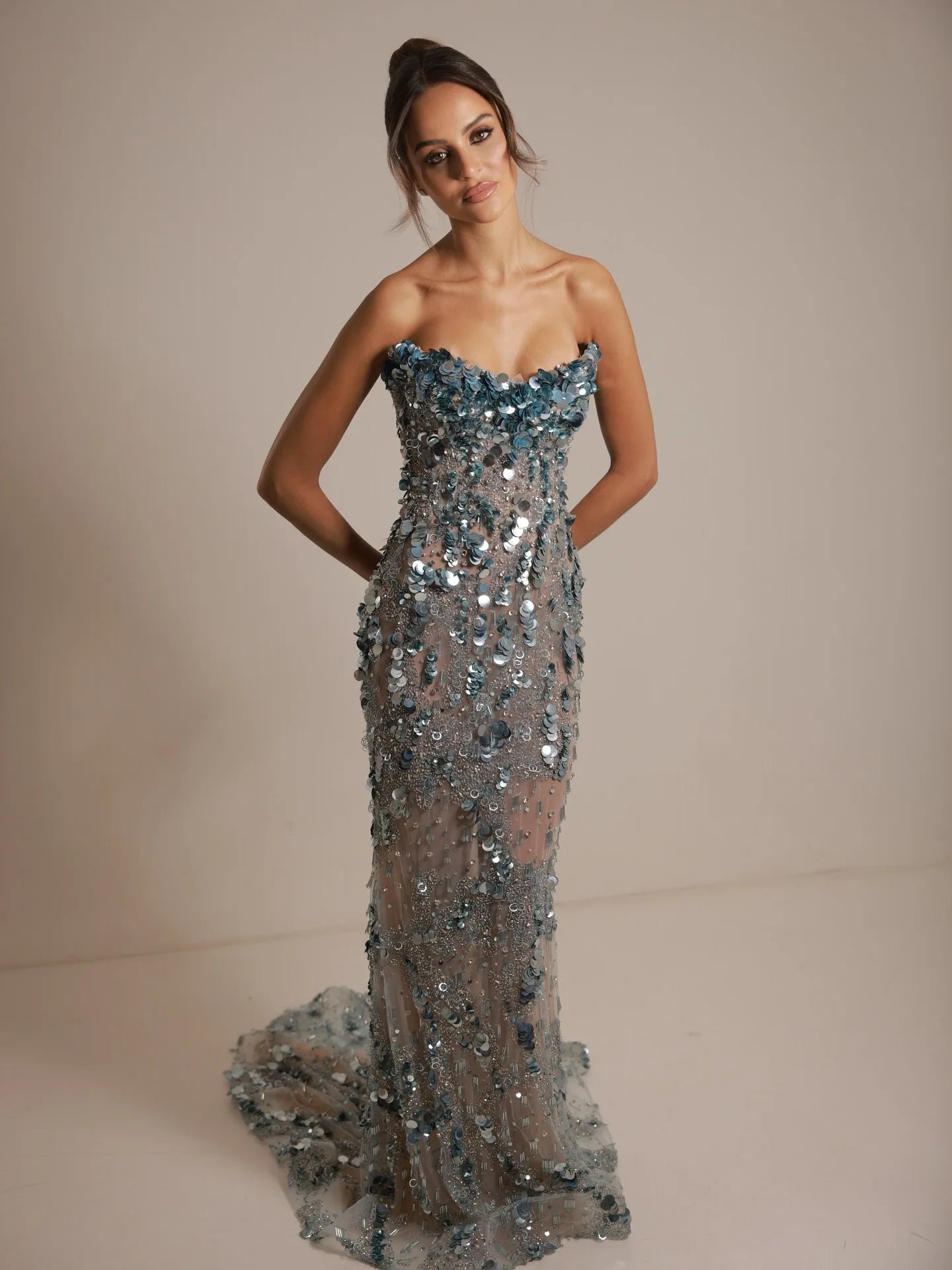 Glitter Bespoke Formal Prom Dresses Strapless Sleeveless Sequins Floor Length Beading Evening Gowns Special Occasions For Women