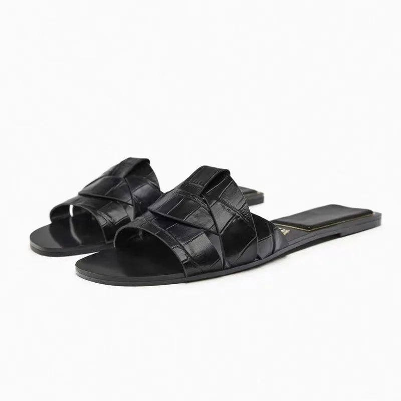 Flat Slippers Casual Shoes Woman 2026 Trend Luxury Summer Elegant Dresses Sandals Beach Designer House Round Toe Brand Bathroom