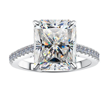 Luxury Radiant Cut PT950 Platinum 5CT Moissanite Band Women's Elegant Sparkling High-End Engagement Ring