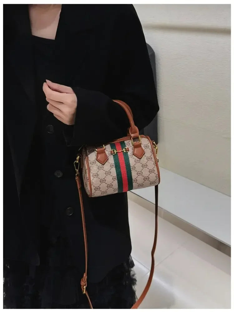 High-end Leather Diaper Bag for Ladies Vintage Fashionable Simple Commuter Backpack Business Mens Womens