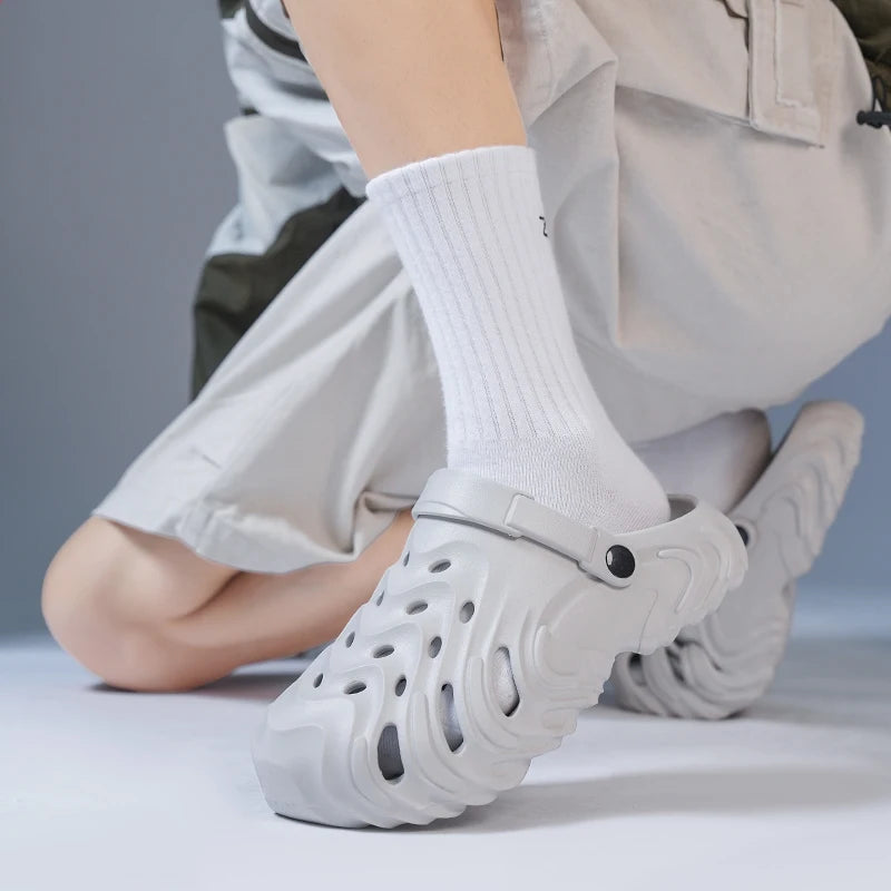 Summer Beach Clogs For Men EVA Breathable Slippers Outdoor Sandals Soft Slides Men Casual Water Garden Shoes Male Beach Sandals