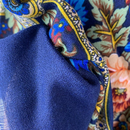 130*130cm Breathable Thin Russian Square Scarf Women Luxury Floral Print Ethnic Retro Bandana Shawl Foulard Femme Beach Stole