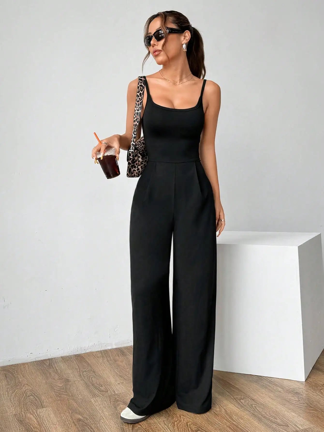 Elegant women's overalls jumpsuits for spring, summer and autumn