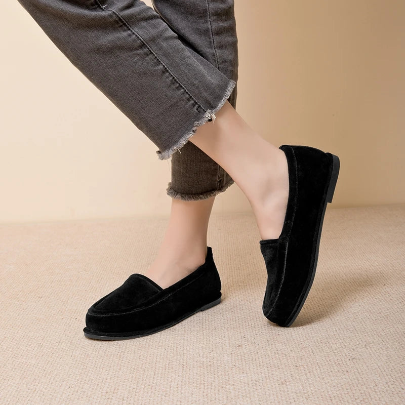 Winter Shoes Women's 2026 New Wool One-piece Women's Loafers Low Heel Fashion Casual One-Foot Slip-on Warm Ladies Shoes