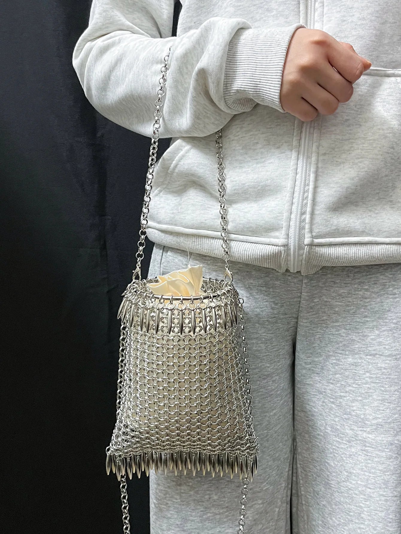 Metallic Hauberk Shoulder Bag Woven Ring Tote Chain Mail Designer Purses and Handbags Handmade Hollow Crossbody Bags for Women