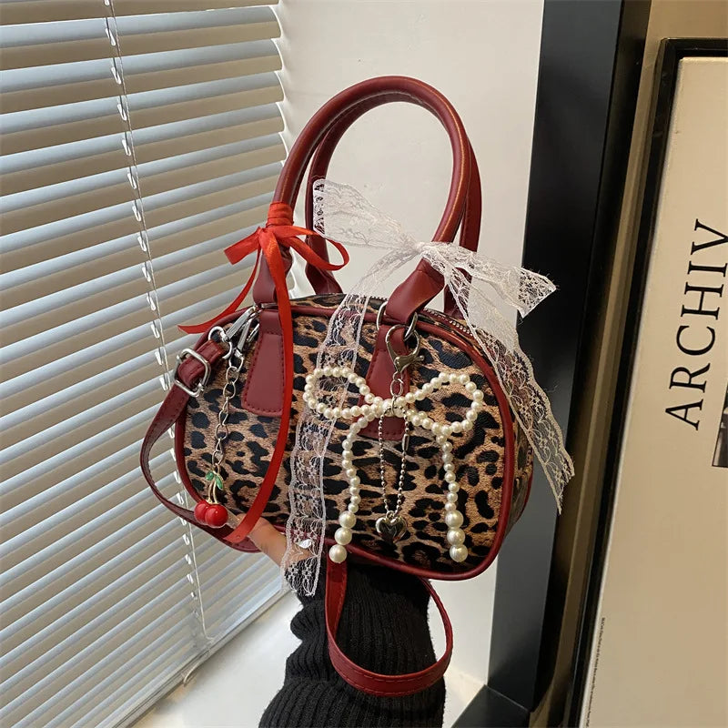 Vintage Leopard Pu Shoulder Bags for Women Portable Trendy Ladies Crossbody Bag Lace Pearl Pendant Female Bowling Handbags