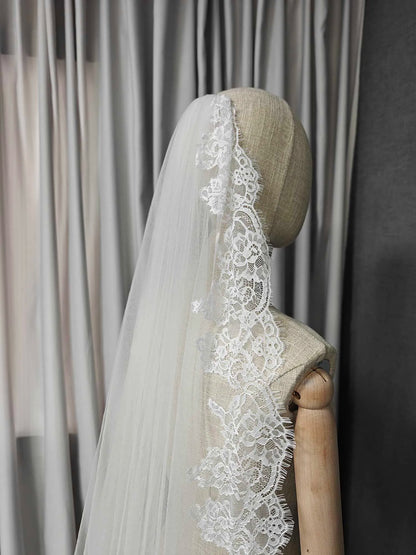 Customized Eyelash Lace Veil, 2m/2.5m/3m Wedding Veil with Comb, 1.5m Width Ivory Bridal Veil with Eyelash Lace