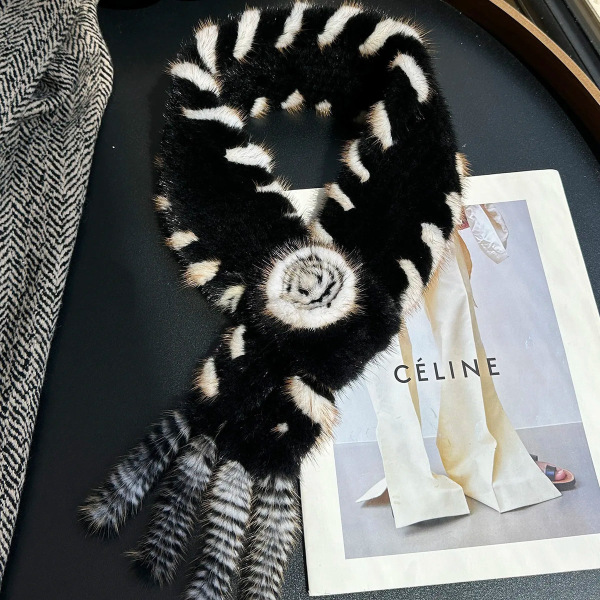 Real Mink Fur Warm Scarf For Women Cross Double-sided Style Knitted Design New Fashion Elegant Mink Fur Accessories Scarves