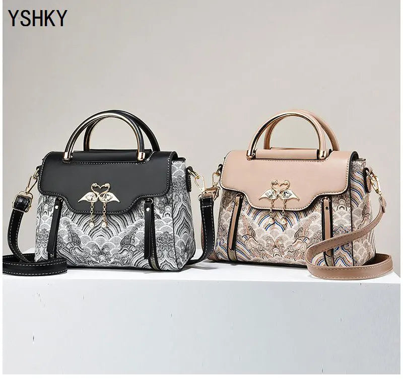 New Women bag  for shoulder bag leather handbag sac a main femme luxury designer Carrying a ox-skin bag under one shoulder bag