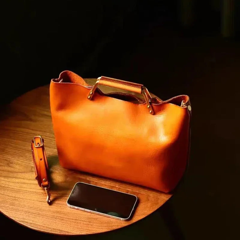 Luxury Leather Green Bucket Bag Retro Metal Handle Large Capacity Tote Bag Fashionable Casual Solid Color Shoulder Bag