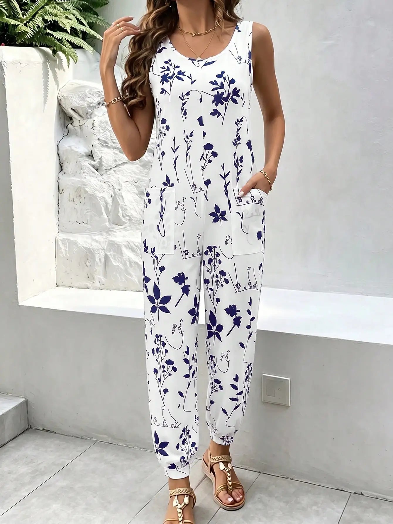 Women's Navy Floral Plant Print Sleeveless Jumpsuit, Round Neck Casual Jogger Romper with Pockets, Summer Outfit