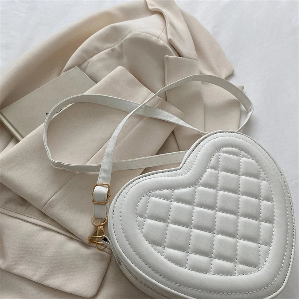 Luxury Love Shaped Shoulder Bag Small Handbags Designer Crossbody Bags Women Sling Purse Red Peach Heart Phone Bag Shoulder Bag