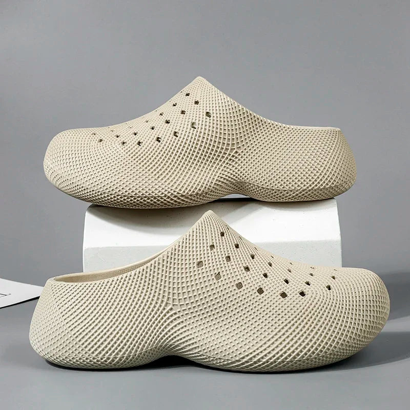 New Summer Fashion Couple Slippers EVA Baotou Men's Sandals Outdoor Thick Bottom Hole Shoes Luxury Beach Men Garden Shoes