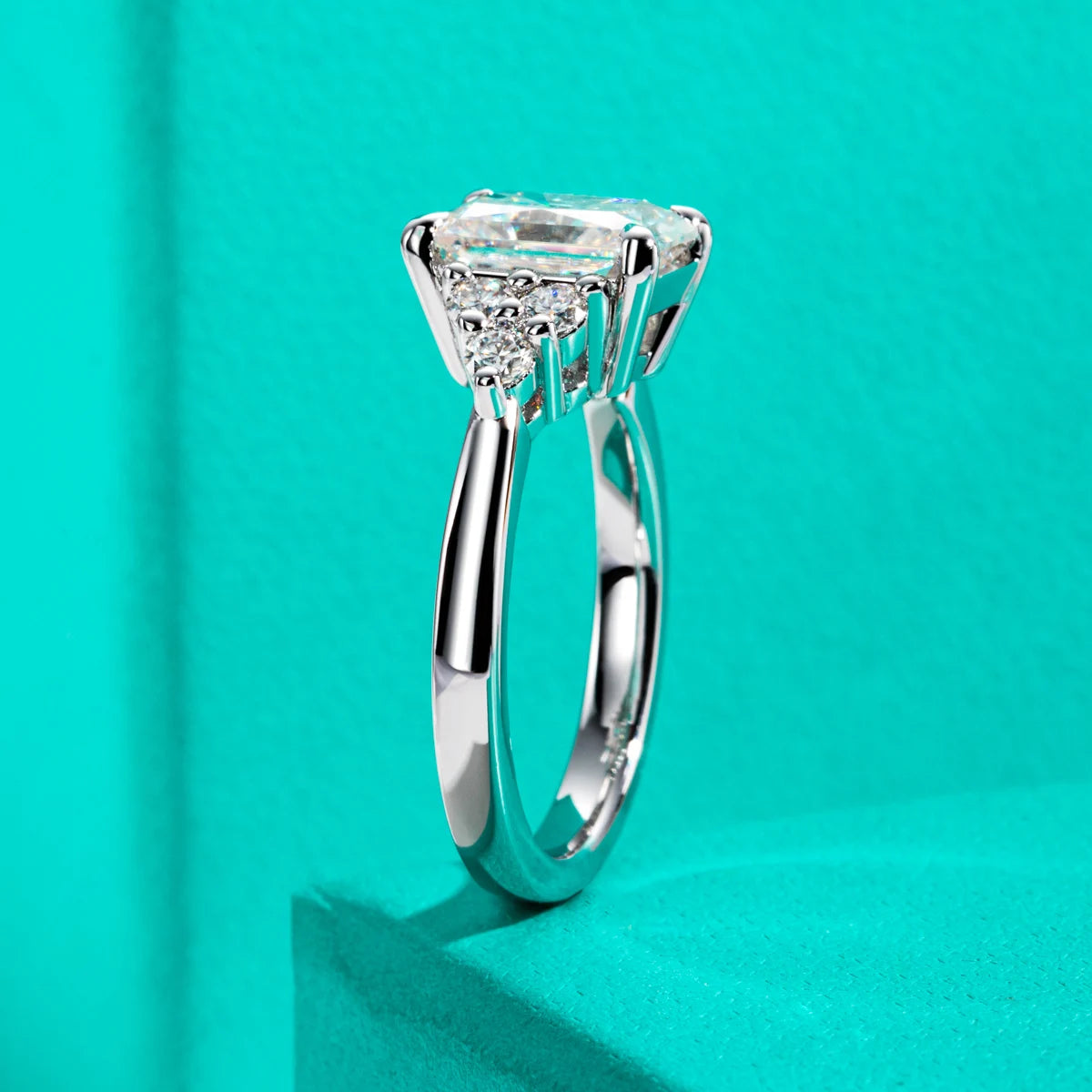AnuJewel 3ct Radiant Cut D Color Moissanite Engagement Ring 18K Gold Plated Luxurious Wedding Ring Women Jewelry Wholesale