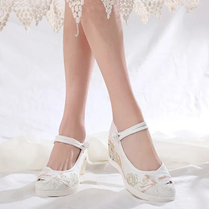 Autumn Elevator Shoes Woman Casual Harajuku Chinese Ethnic Style Canvas Vintage Embroidered Cloth Hanfu Shoes Women Zapatos