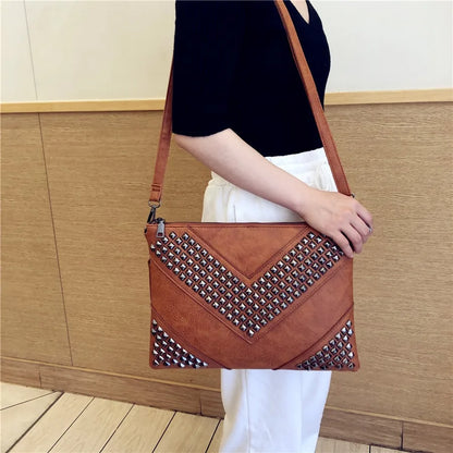 Envelope Clutch Bag for Women Luxury Design Handbags Fashion Rivet Party Evening Clutches For Ladies Shoulder Bag A4 Briefcase
