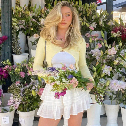 Hugcitar Fashion Square Collar Solid Long Flare Sleeve Buttons Sexy Crop T-Shirt Top Fall Women Outfit Streetwear Party Festival