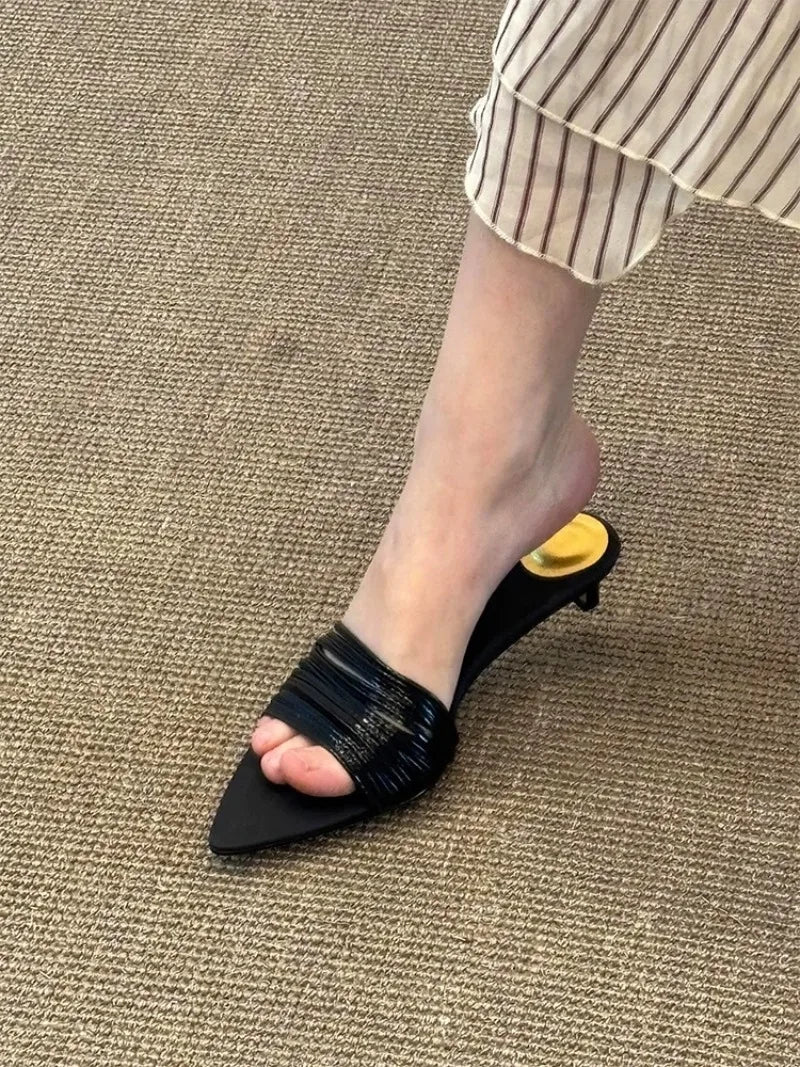 Black Pointed Toe Narrow-band Mule Slippers Women Sexy Open Toe Kitten Heel Slide Sandals Luxury Gold Embellished Design Shoes