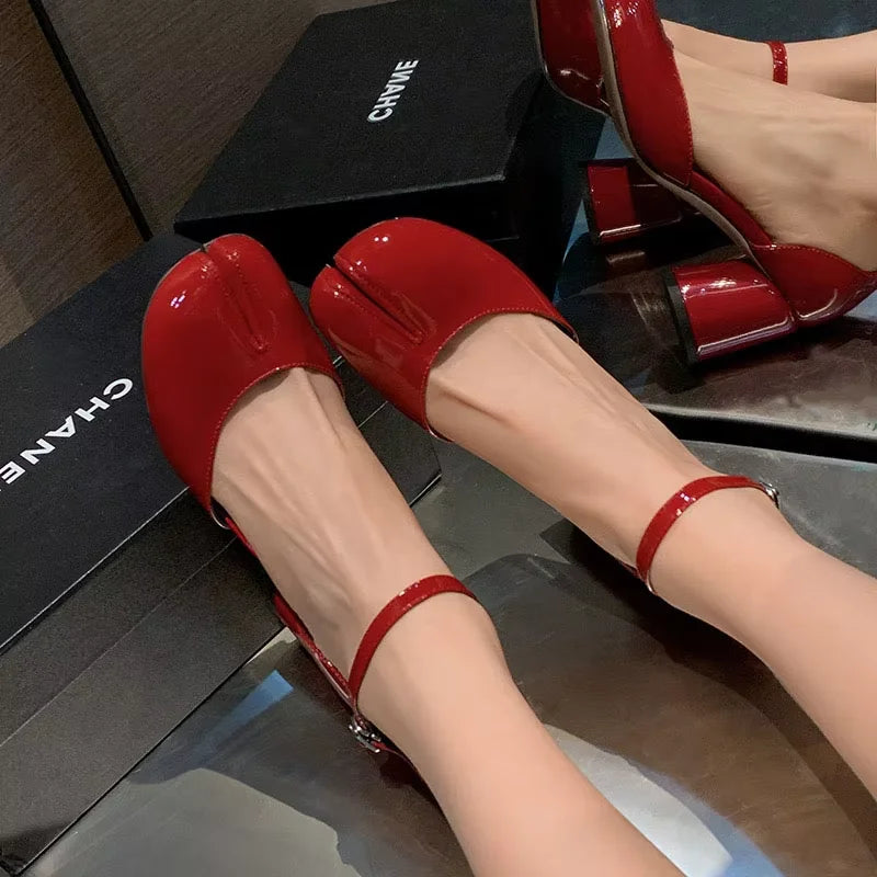 Luxury Design Fashion Split Toe Shoes 2025 High Quality Red Women Tabi Pumps Genuine Leather Low Heels High Heels