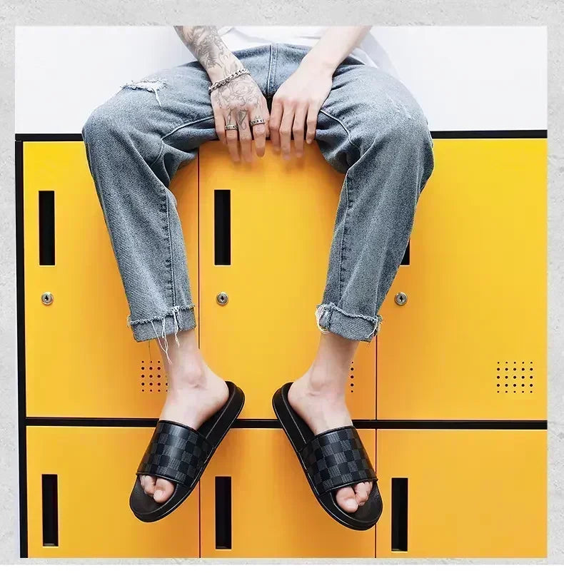 Beach Sandals Stylish Casual Men's Shoes Light Outdoor Breathable Wading Slippers Bathroom Family Men Chaussures Homme Luxe