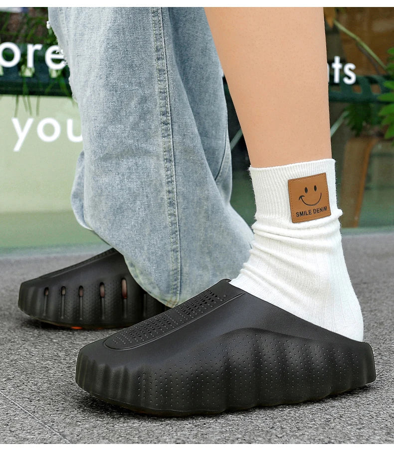 Men's Lightweight Outdoor Slippers Soft Thick Sole Breathable Sandals Non-Slip Summer Beach Slides for Casual Home Bathroom Use